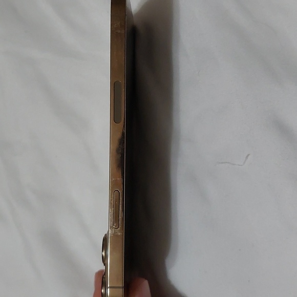 I phone 13 pro max - Picture 8 of 11